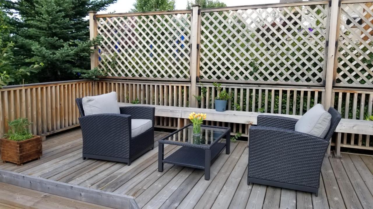Joe'S Cozy And Quality Place In YYC 외부 사진